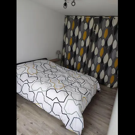 Maison Calme Et Chaleureuse Lere Extérieur photo