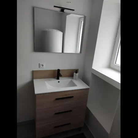 Maison Calme Et Chaleureuse Lere Extérieur photo